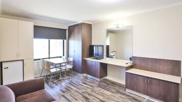 Family Room | Iron/ironing board, free WiFi, bed sheets