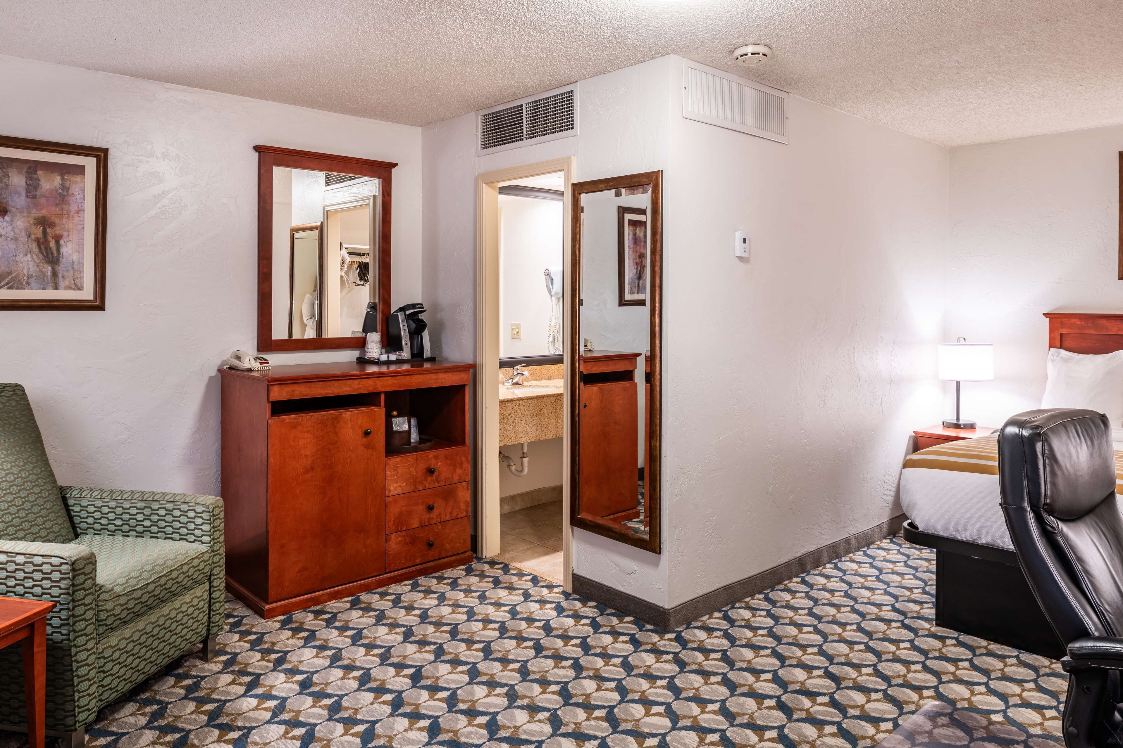 desk, laptop workspace, iron/ironing board, wifi