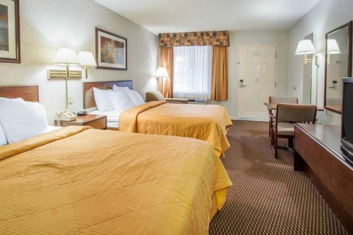 In-room safe, desk, iron/ironing board, rollaway beds