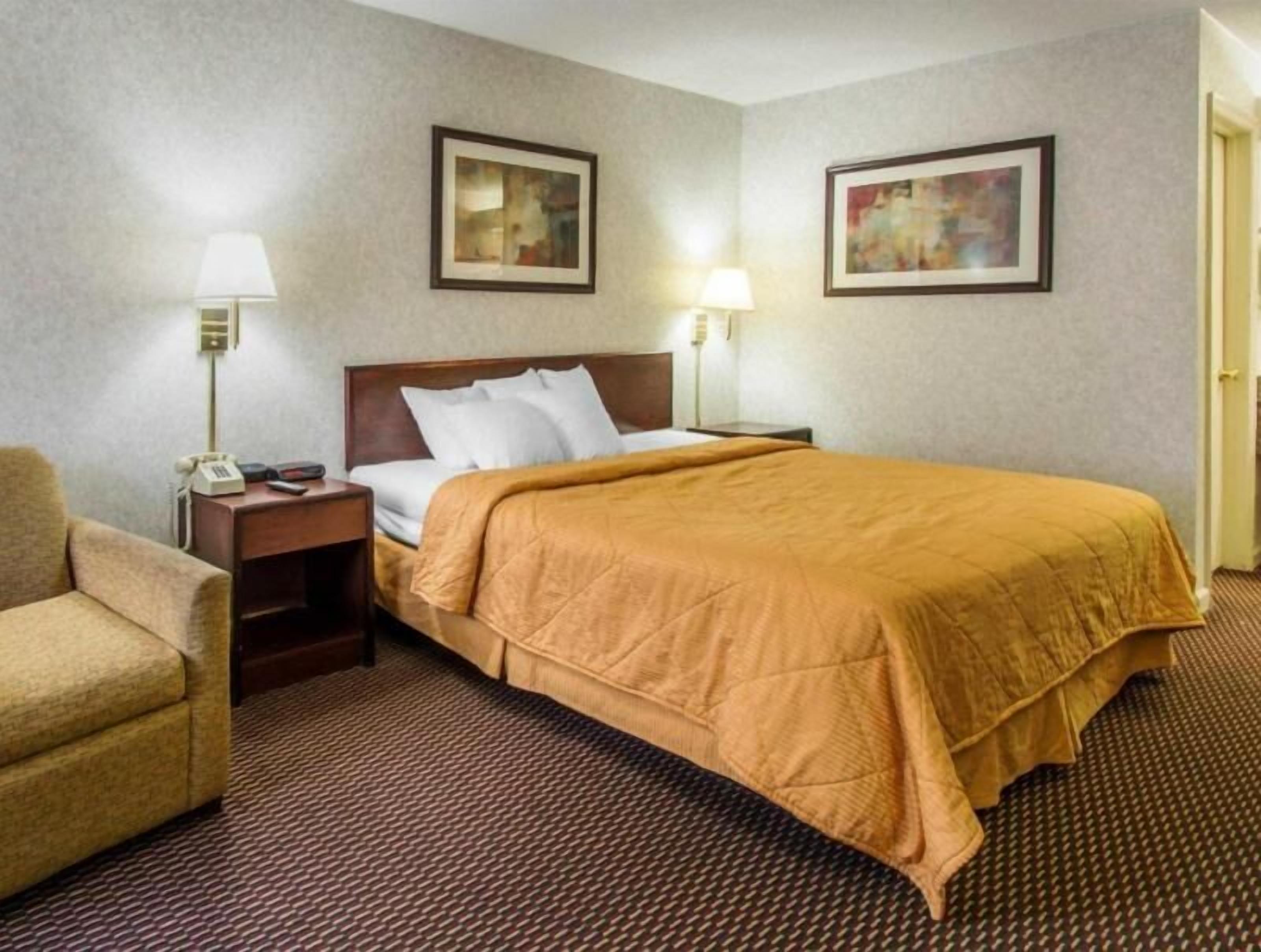 In-room safe, desk, iron/ironing board, rollaway beds