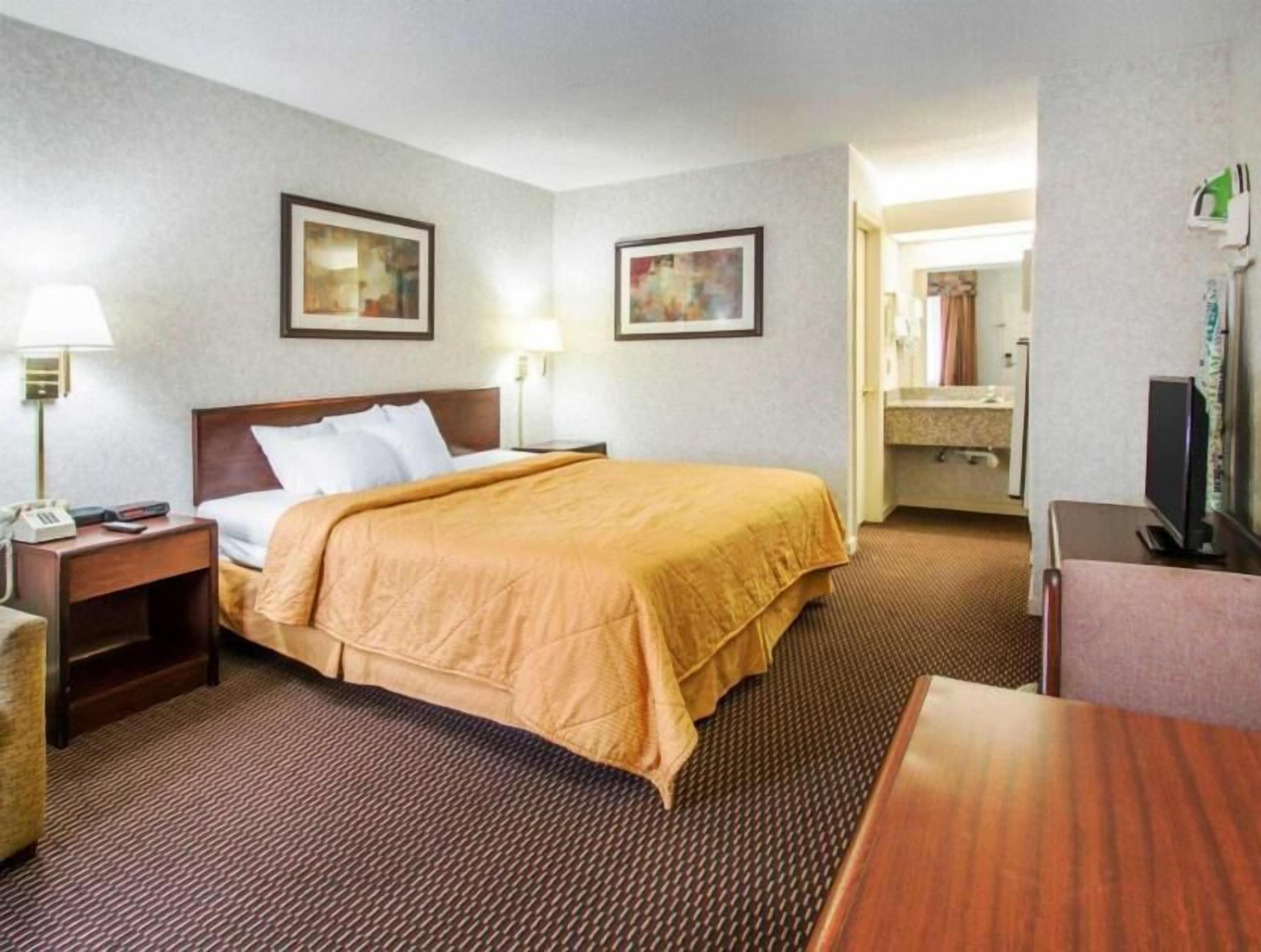 In-room safe, desk, iron/ironing board, rollaway beds