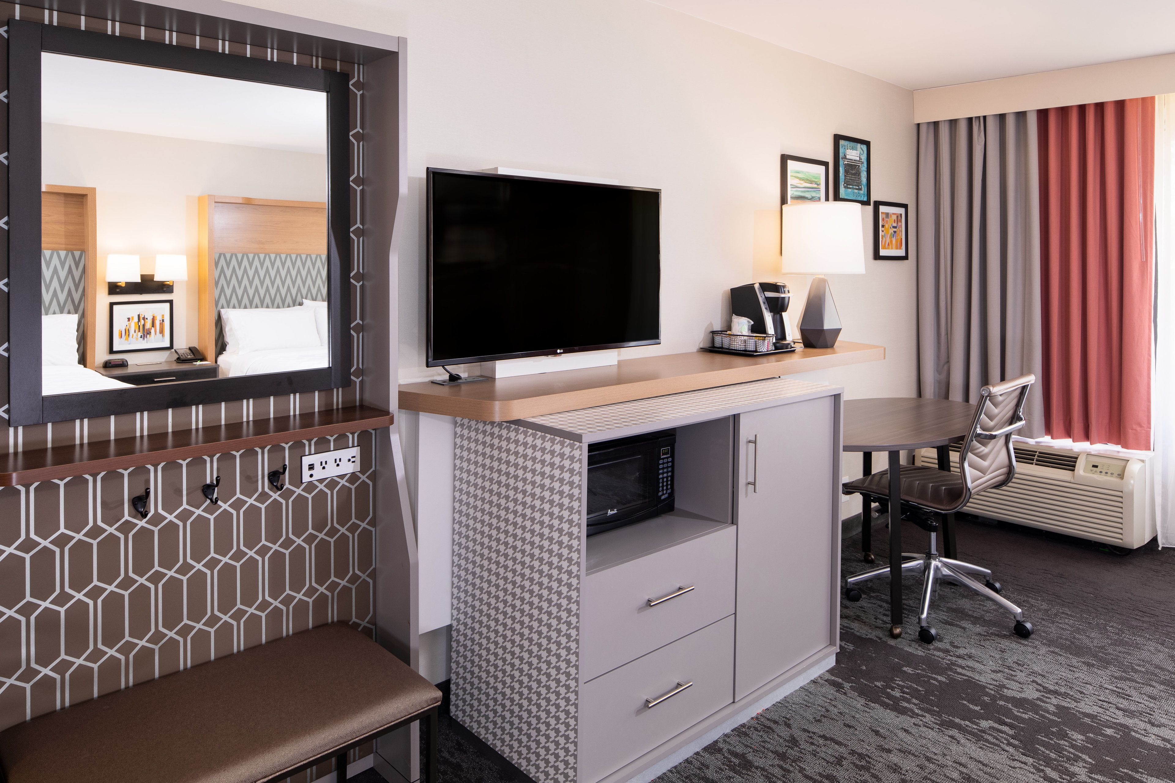 Photo - Holiday Inn Washington-College Pk I-95