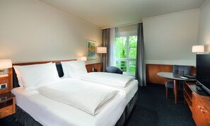 Standard Plus Zimmer | 1 Schlafzimmer, Minibar, Zimmersafe, Schreibtisch