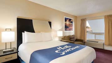 Standard Room, 1 Queen Bed