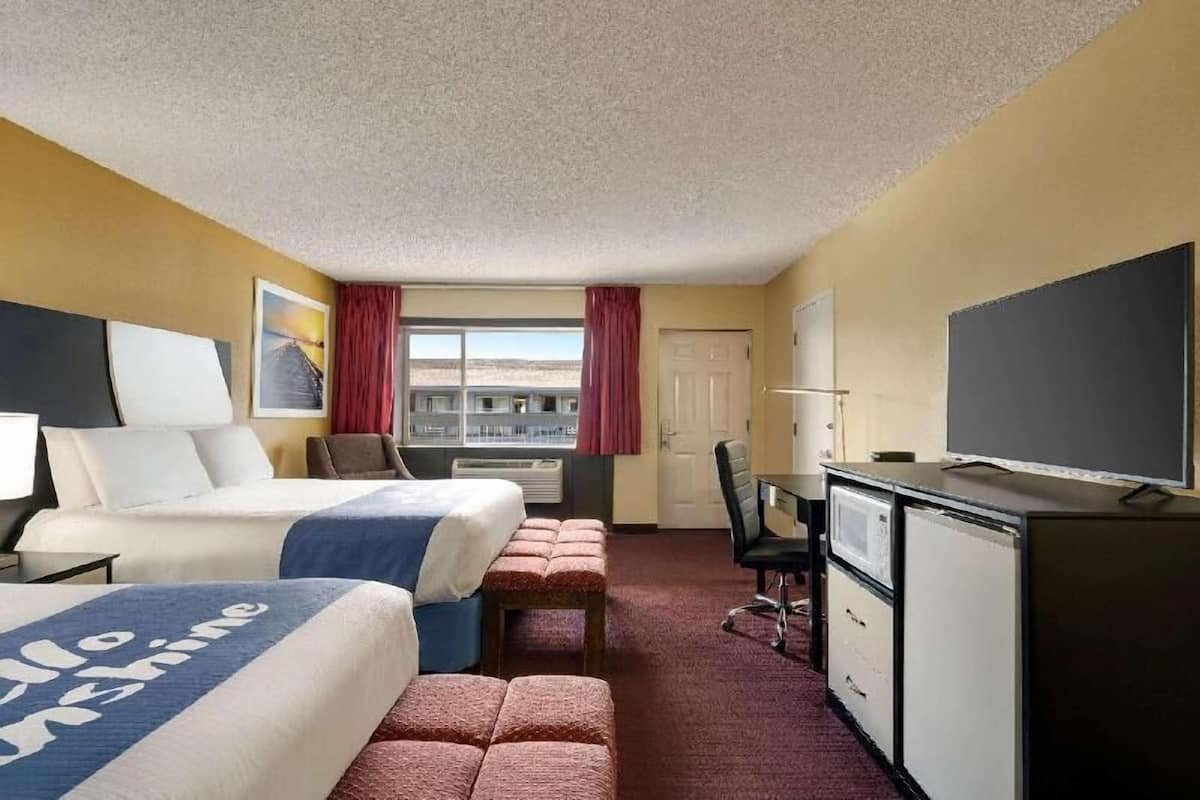 Desk, laptop workspace, iron/ironing board, rollaway beds