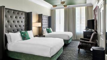 高級寢具、特厚豪華床墊、房內夾萬、遮光窗簾/窗簾