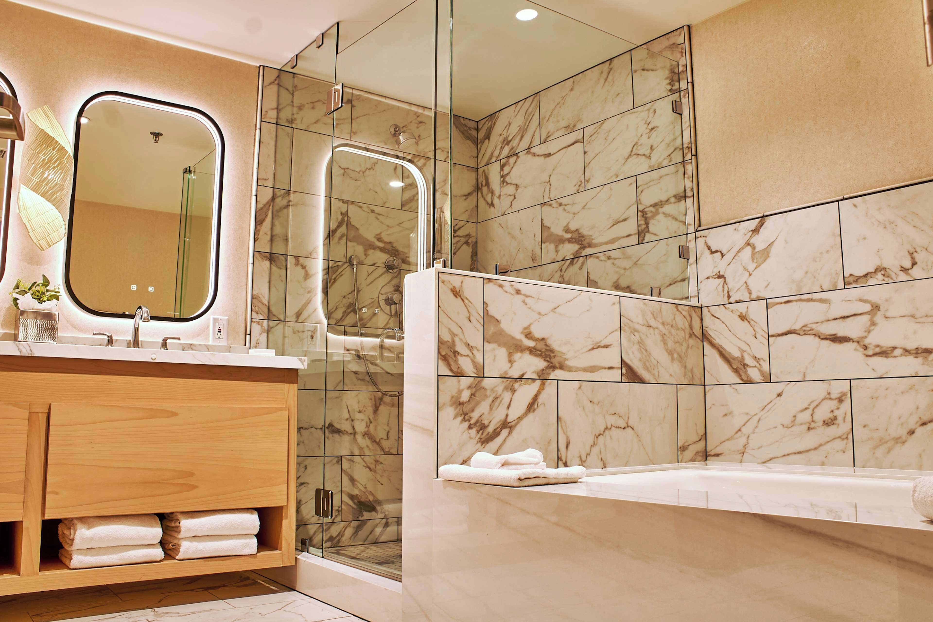 suite, 1 king bed, patio | bathroom | free toiletries, hair dryer, towels