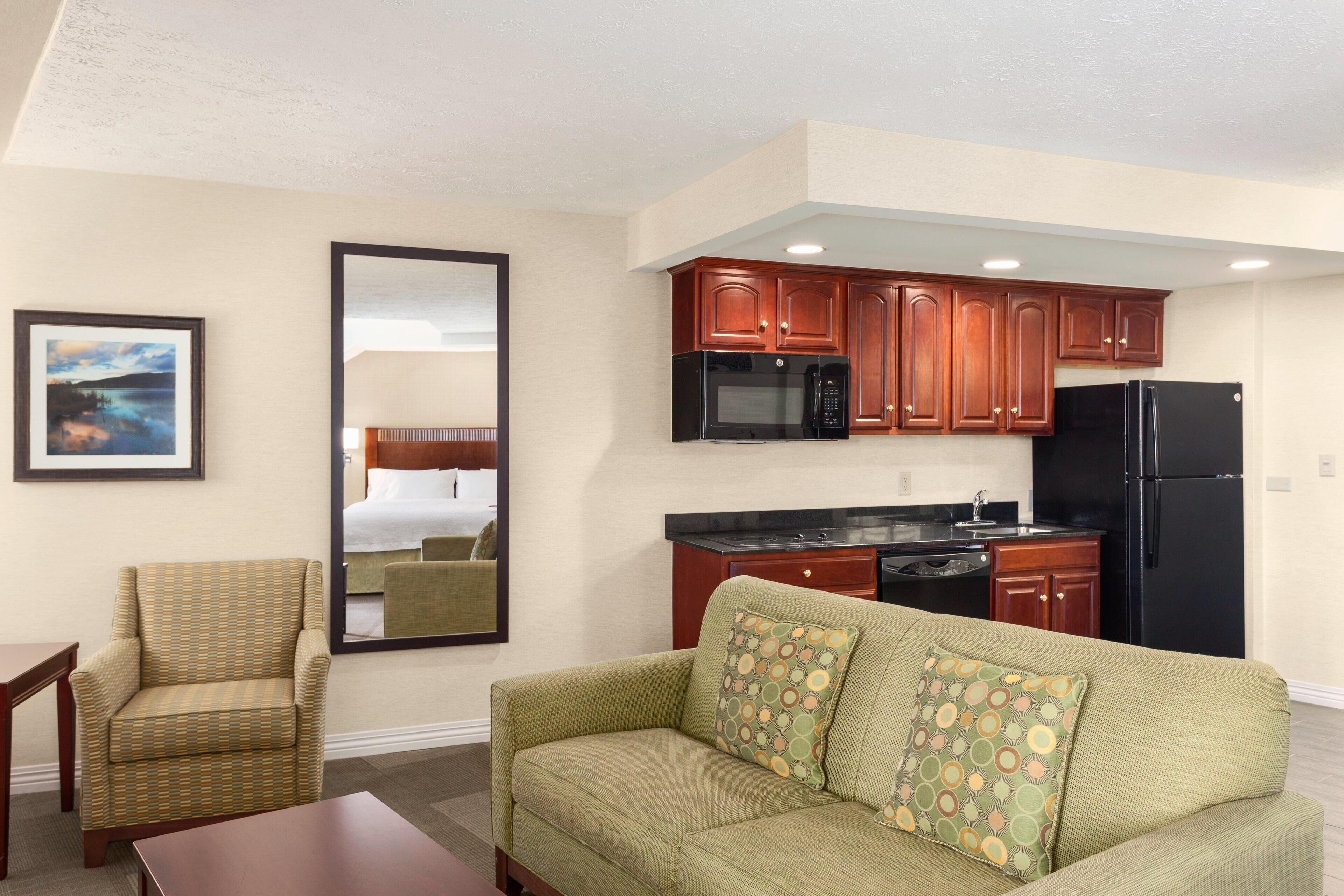 Suite, 1 King Bed (Parlor) | Living area | Flat-screen TV