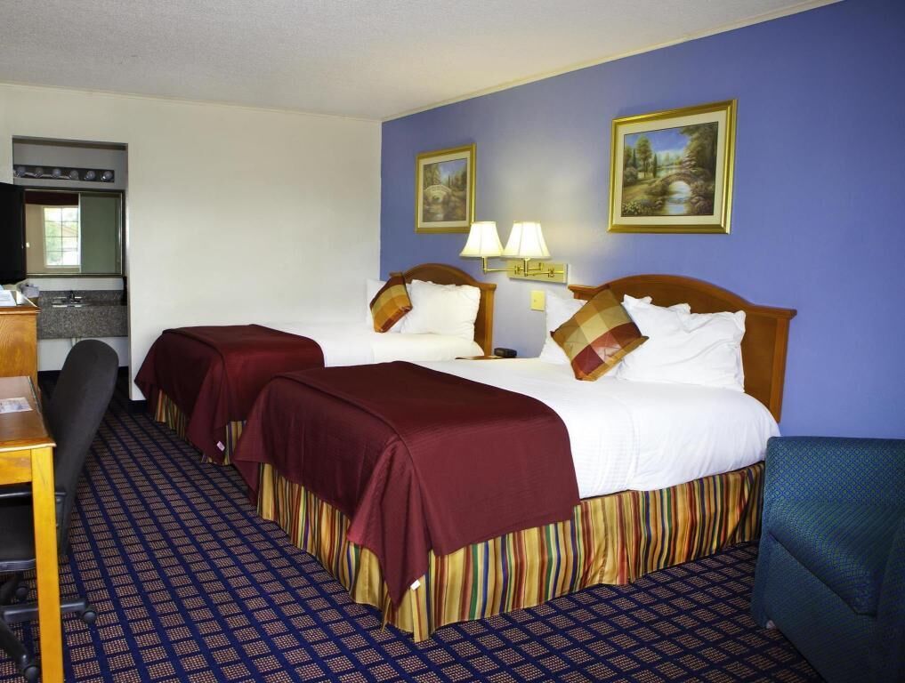 In-room safe, desk, laptop workspace, iron/ironing board
