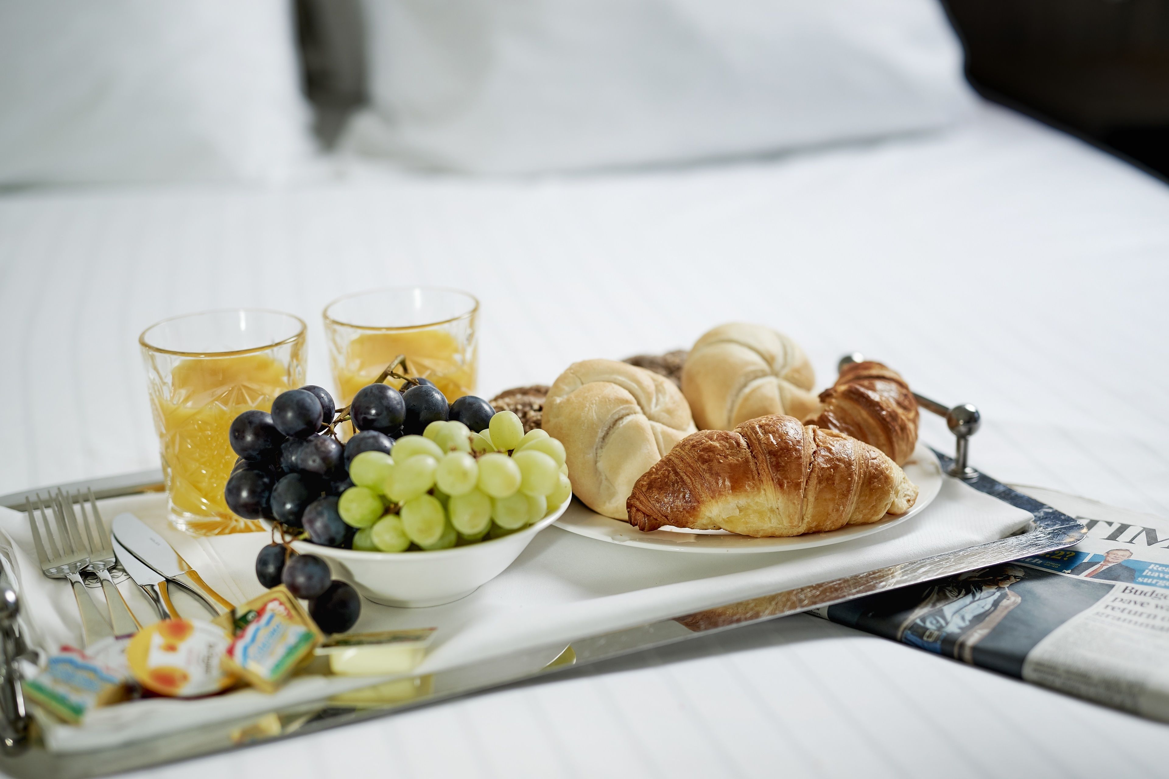 hypo-allergenic bedding, in-room safe, desk, blackout curtains