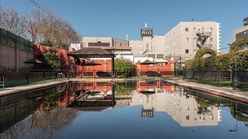 Seasonal outdoor pool