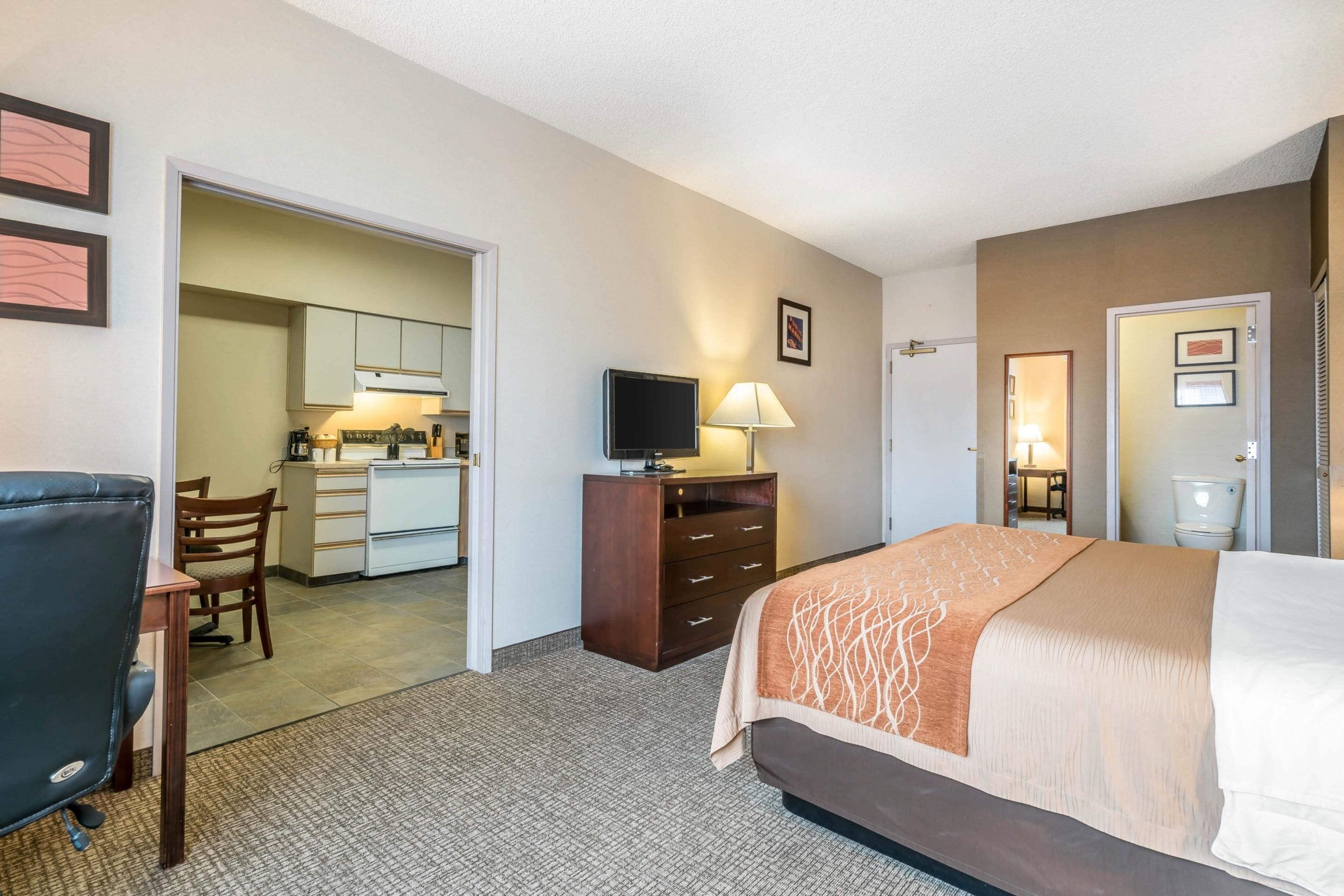 Photo - Comfort Inn & Suites Seattle North
