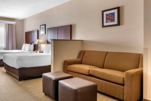 Standard Room, 2 Queen Beds, Non Smoking | Desk, blackout curtains, iron/ironing board, free cots/infant beds - Comfort Inn & Suites Seattle North (Seattle)