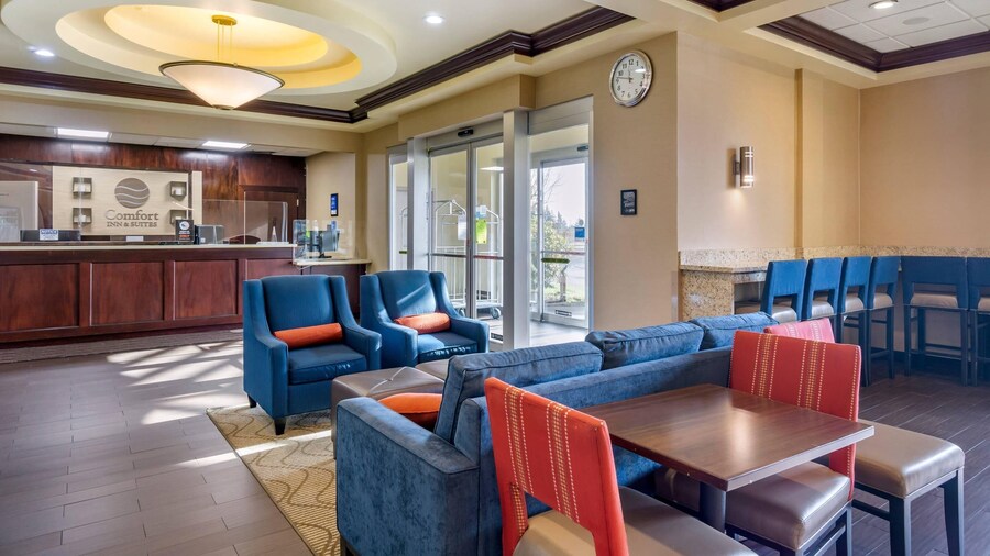 Comfort Inn & Suites Seattle North