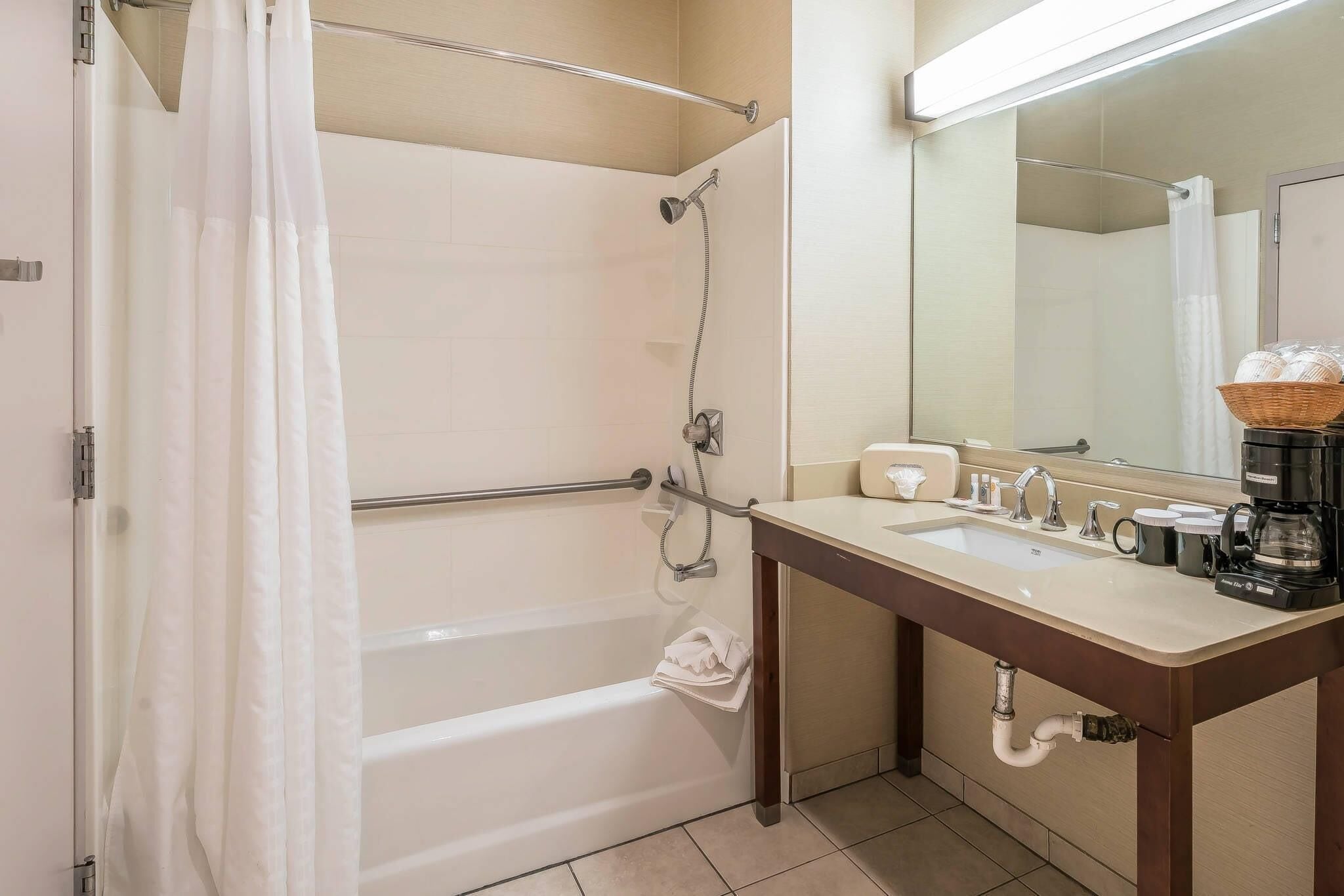 Photo - Comfort Inn & Suites Seattle North