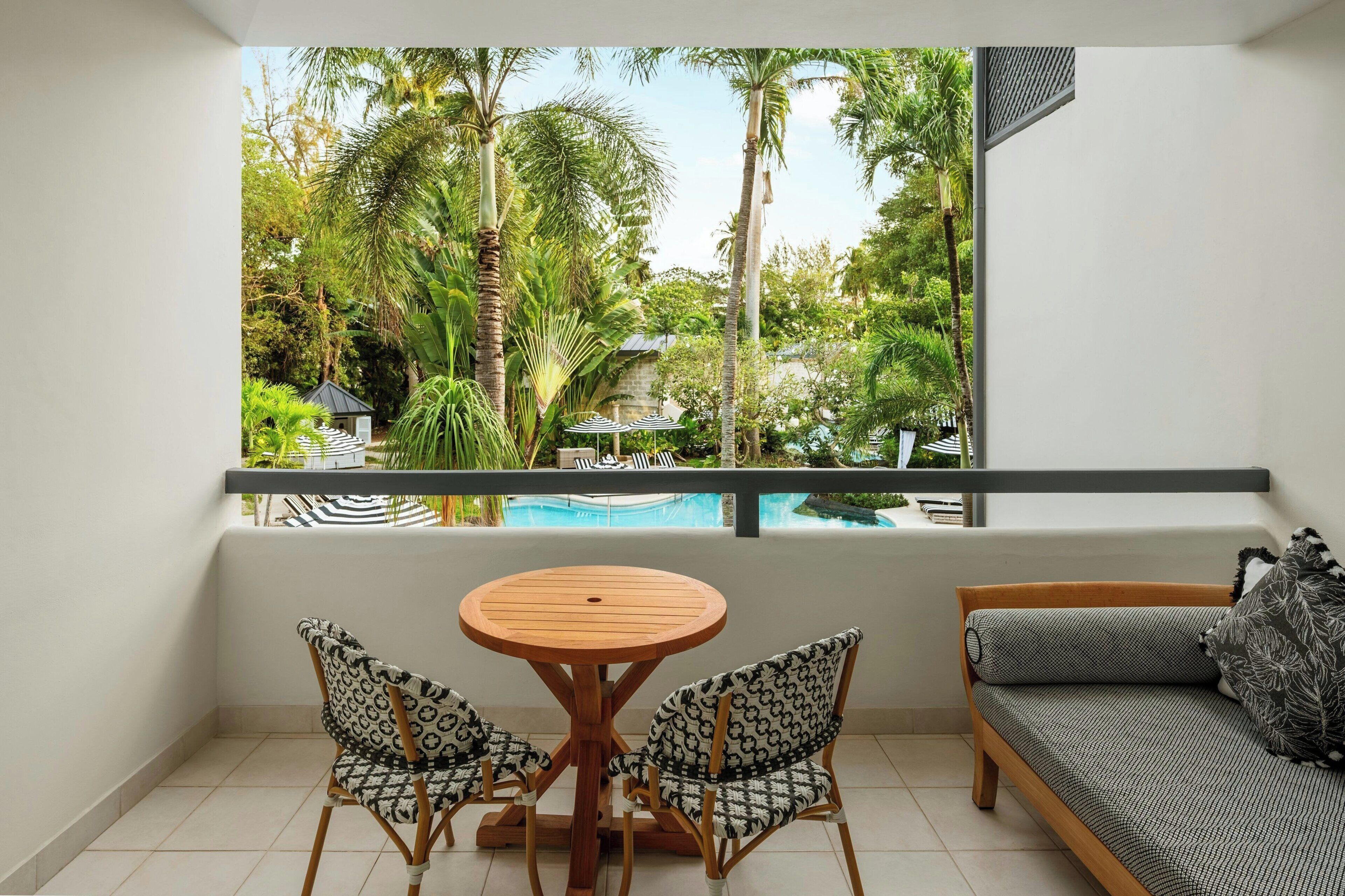 Suite junior, 1 cama de matrimonio grande, balcón, vistas al jardín | Piscina | 4 piscinas al aire libre