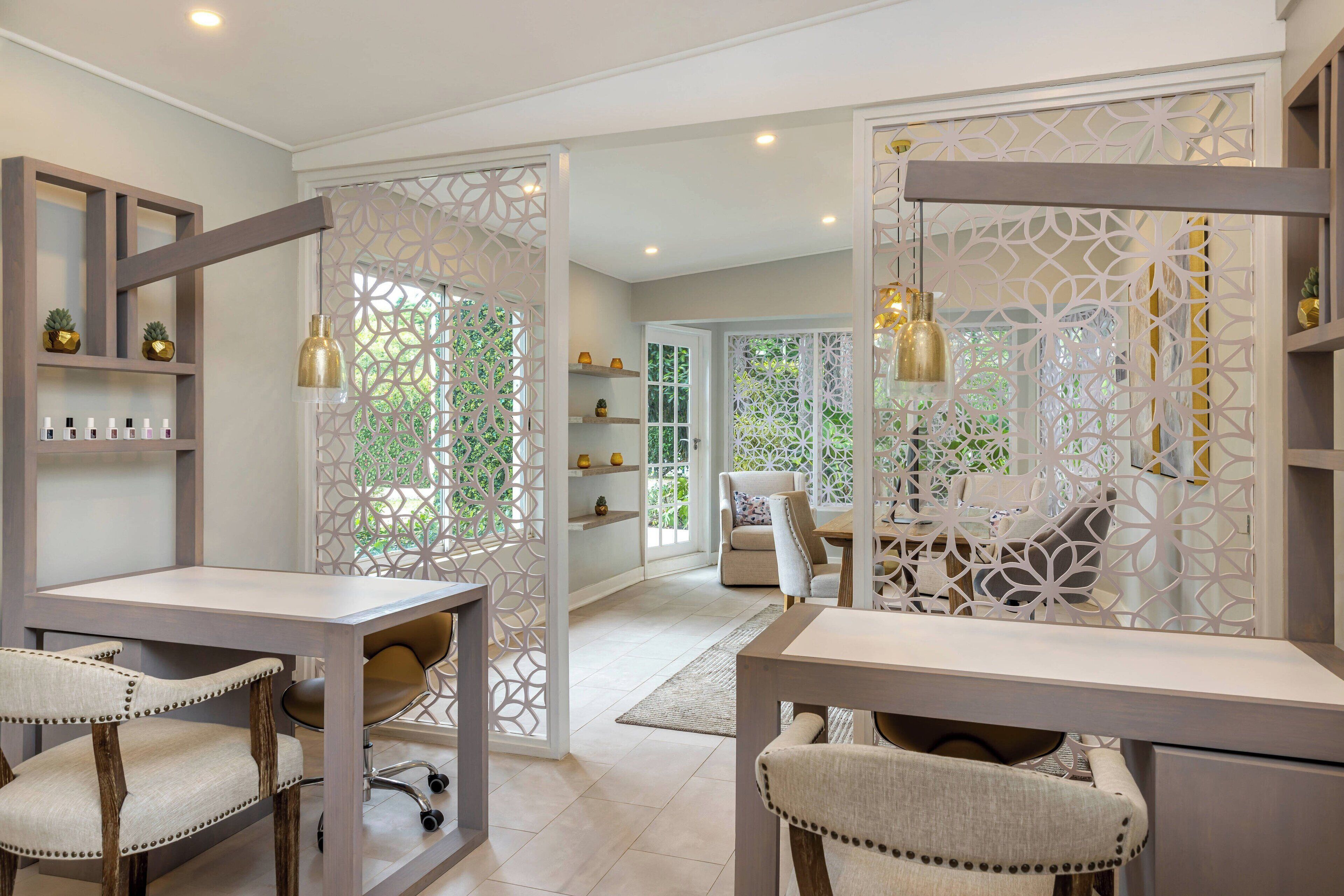 Body treatments, aromatherapy, body scrubs, facials, 2 treatment rooms