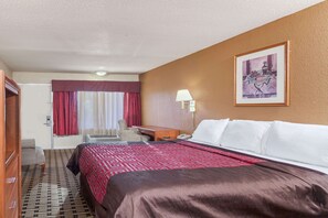 Room, 1 King Bed, Non Smoking | Desk, blackout drapes, iron/ironing board, free WiFi - Knights Inn Murfreesboro (Murfreesboro)