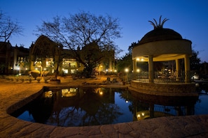 2 outdoor pools, open 8:00 AM to 6:00 PM, pool loungers