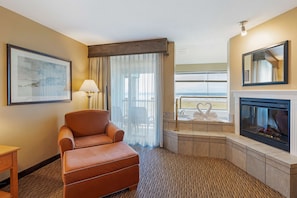 Standard Room, 1 King Bed, Non Smoking, Balcony