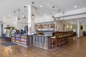 Daily cooked-to-order breakfast for a fee - Best Western Plus Ocean View Resort (Seaside)