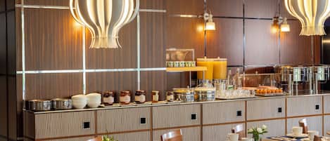 Daily buffet breakfast (EUR 16 per person)