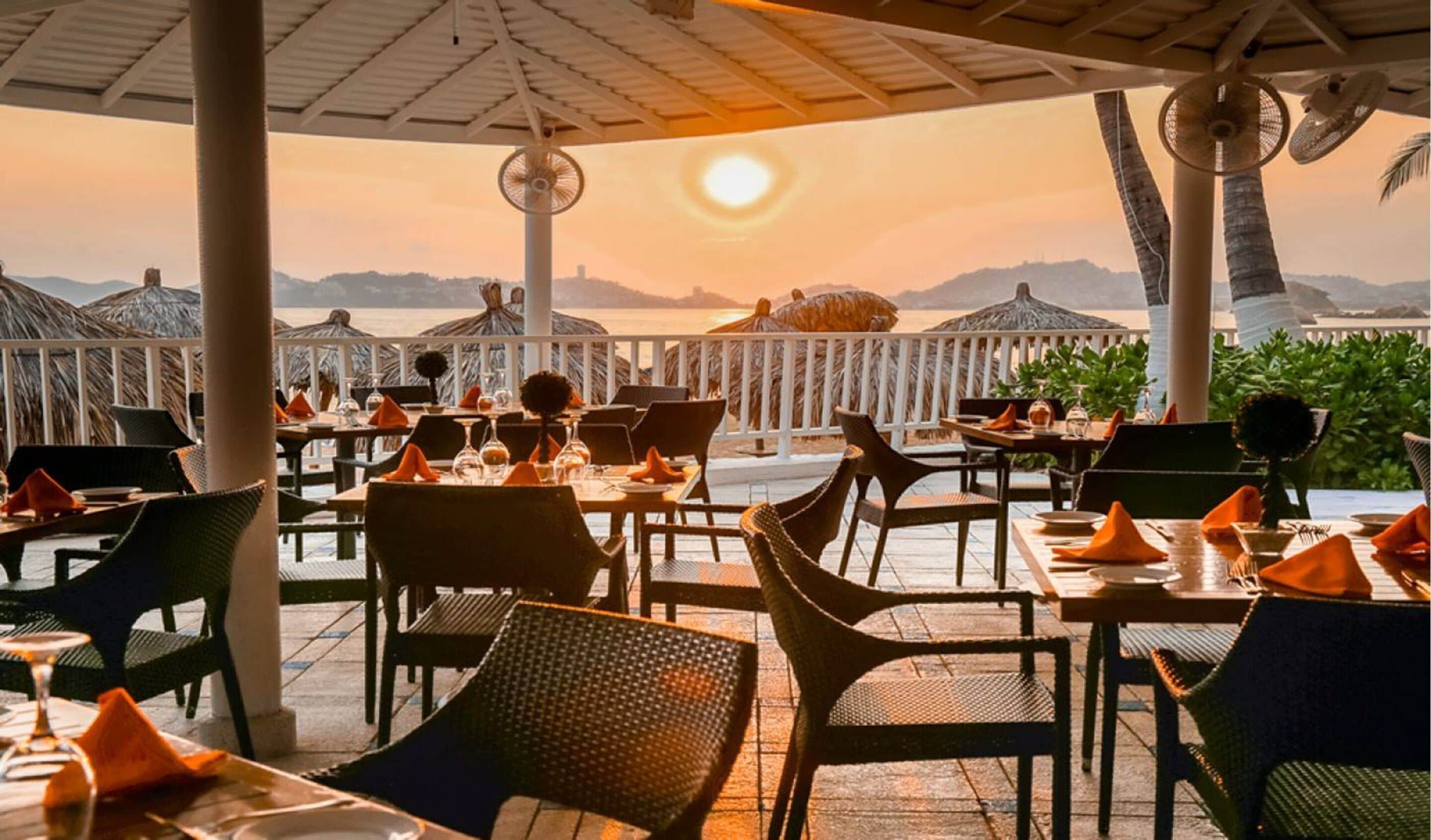 Breakfast, lunch, dinner served; pool views