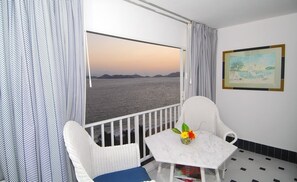 Studio, 1 King Bed | View from room