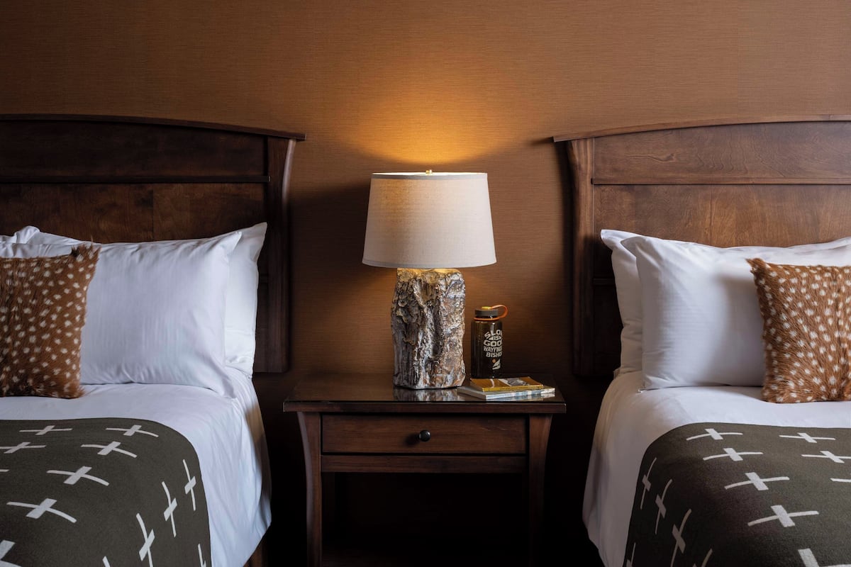 Egyptian cotton sheets, premium bedding, desk, laptop workspace