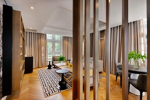 Executive Suite (King Bed)