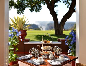 4 restaurants, international cuisine - The Victoria Falls Hotel (Victoria Falls)