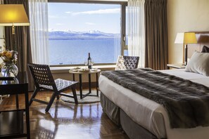 Minibar, värdeförvaringsskåp på rummet och individuell inredning