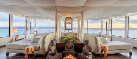 Sauna, mud baths, hydrotherapy, body scrubs, facials, reflexology