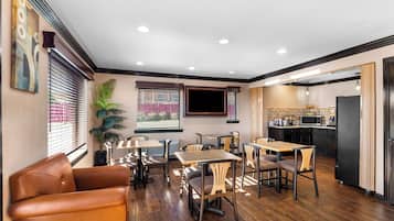Free continental breakfast