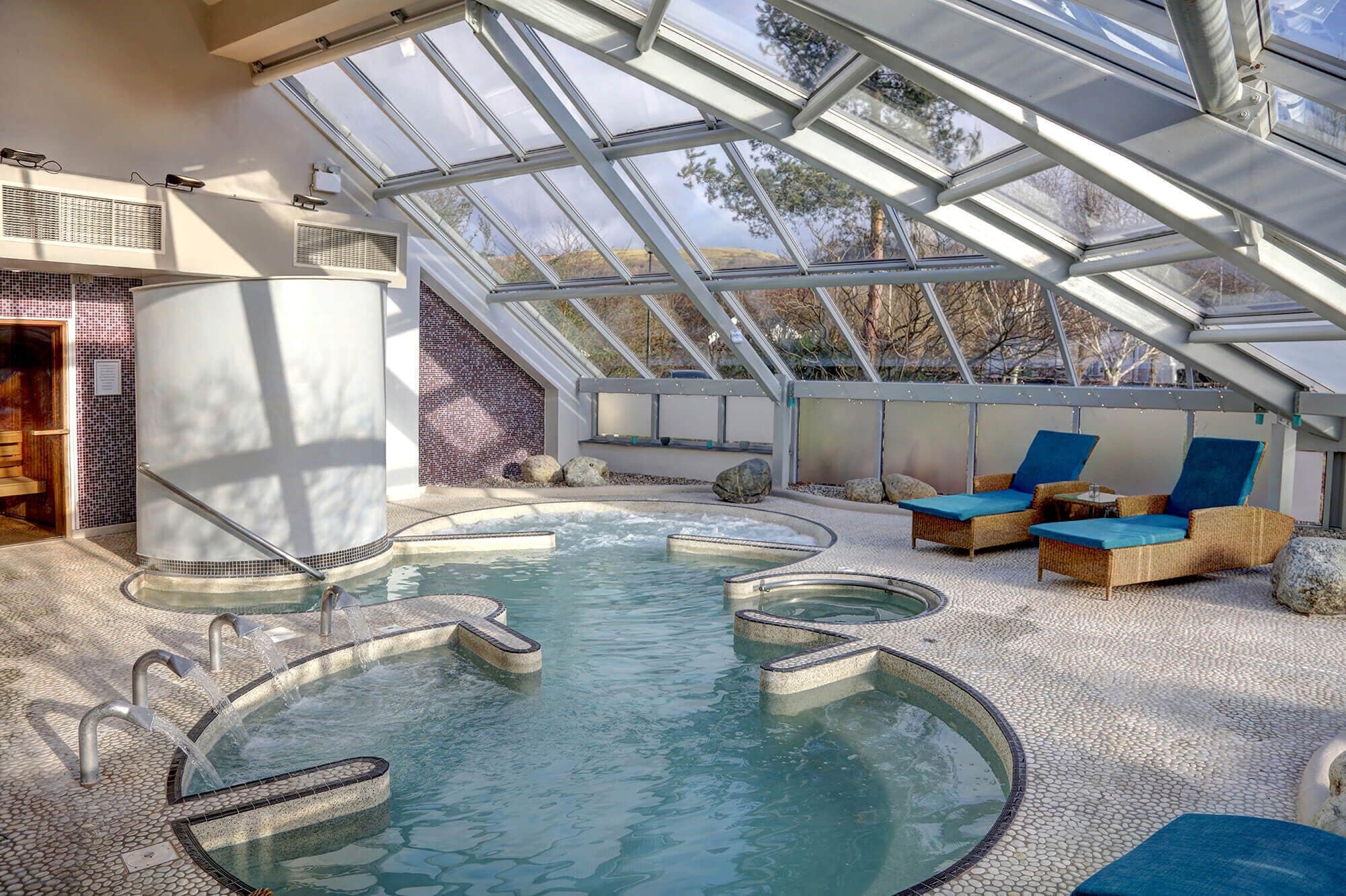 couples treatment room(s), sauna, hot tub, steam room, body treatments