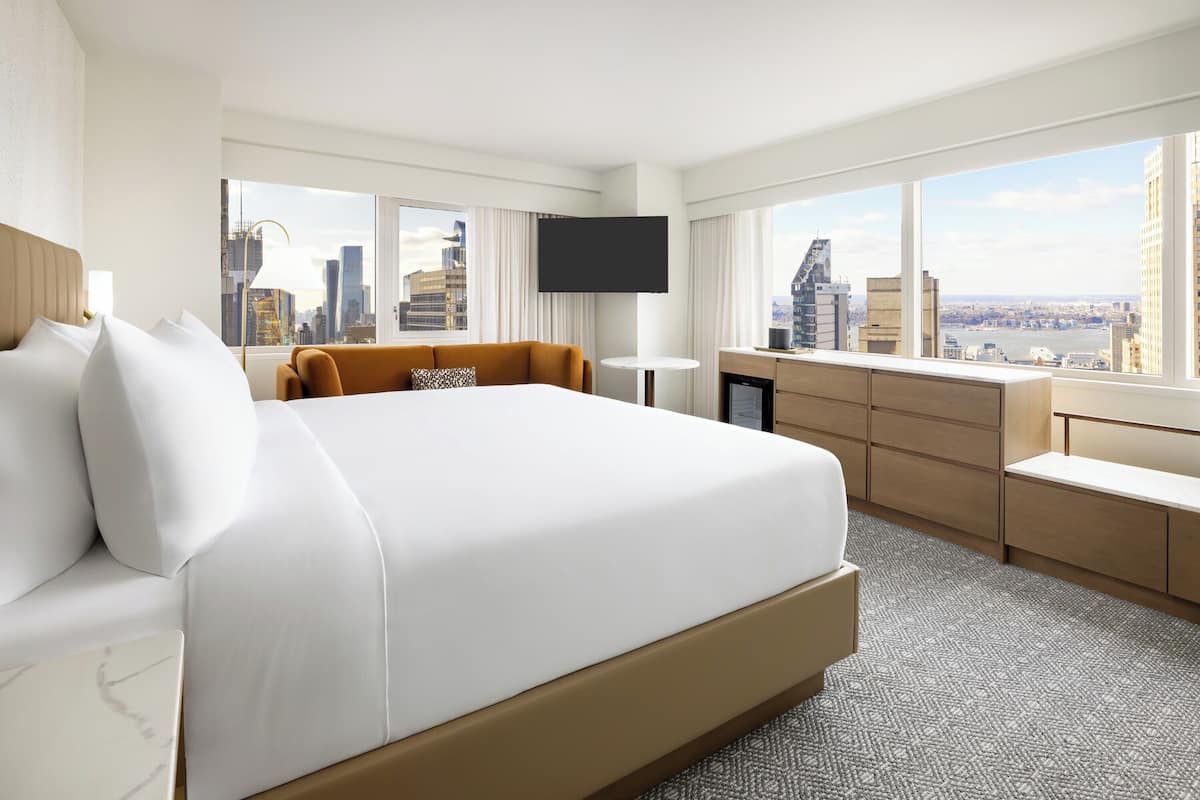 Deluxe Room, 1 King Bed