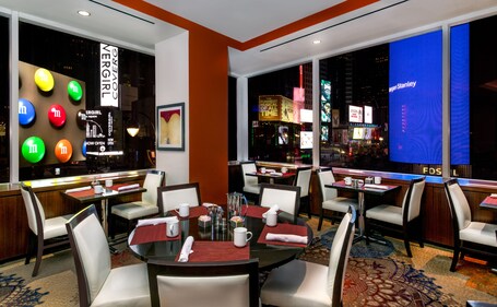 Crowne Plaza Times Square Manhattan, an IHG Hotel - Image 49