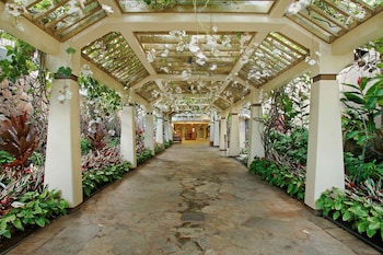 Hotel entrance at Aston Waikiki Beach Tower