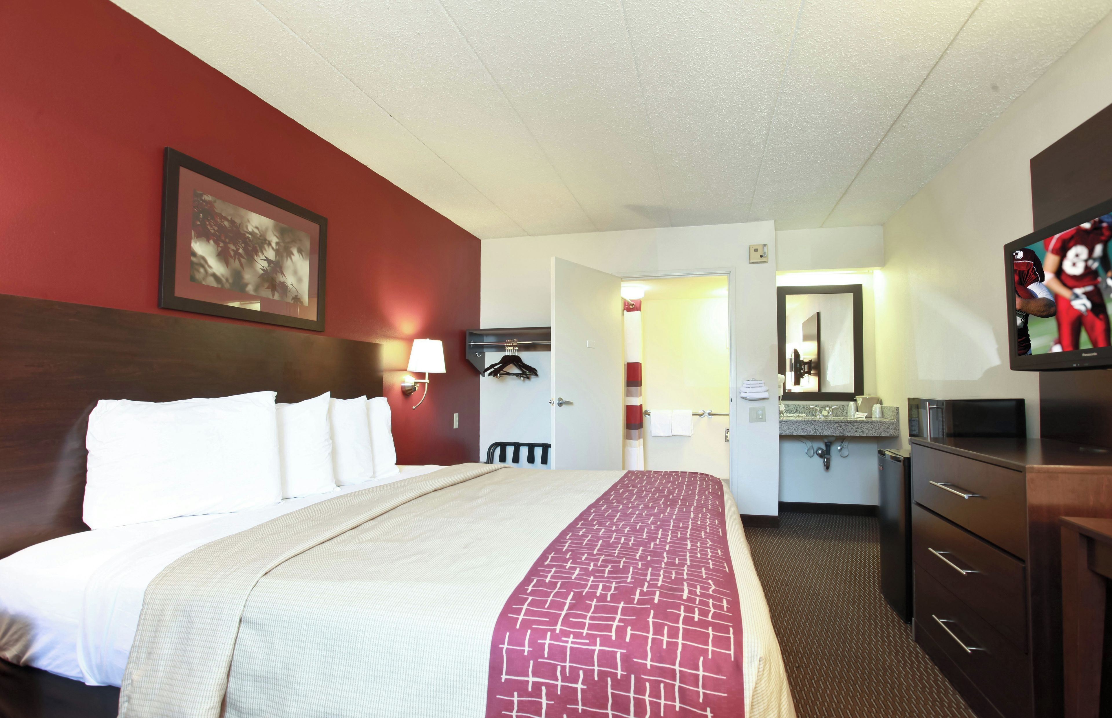 Blackout drapes, WiFi (free), bed sheets