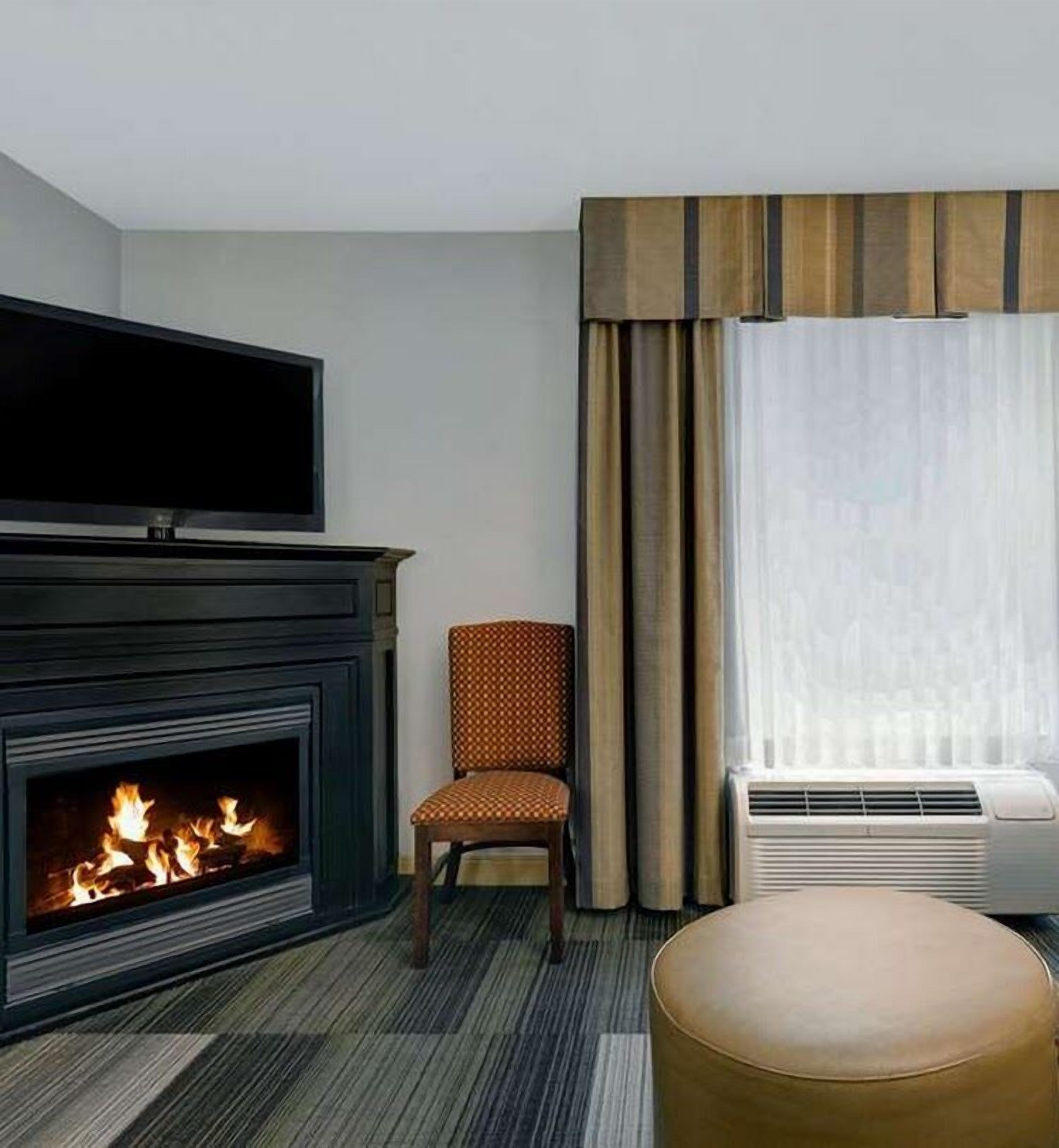 Iron/ironing board, free cots/infant beds, rollaway beds, free WiFi