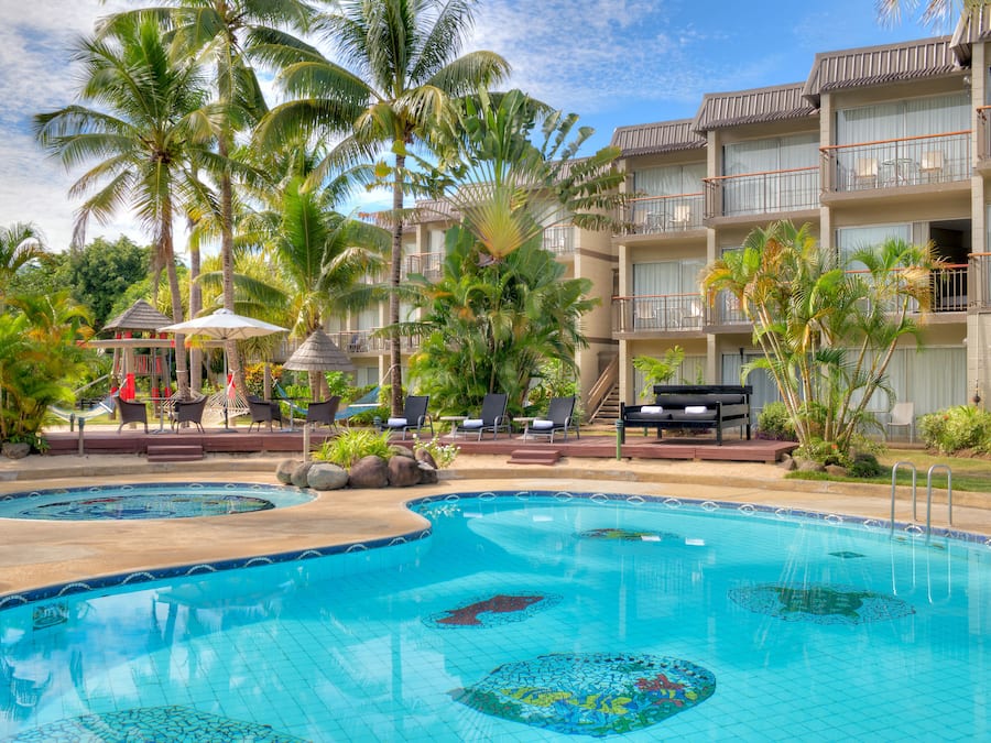 2 piscinas externas, guarda-sóis, espreguiçadeiras