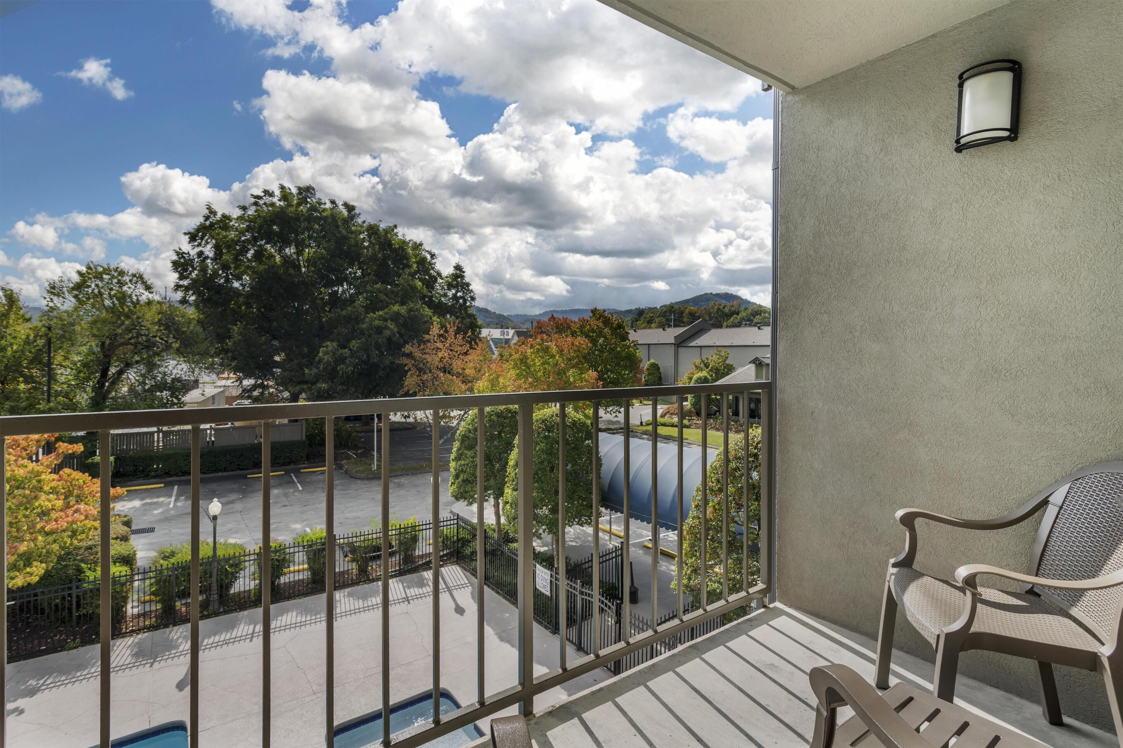 Bureau, espace de travail pour ordinateur portable