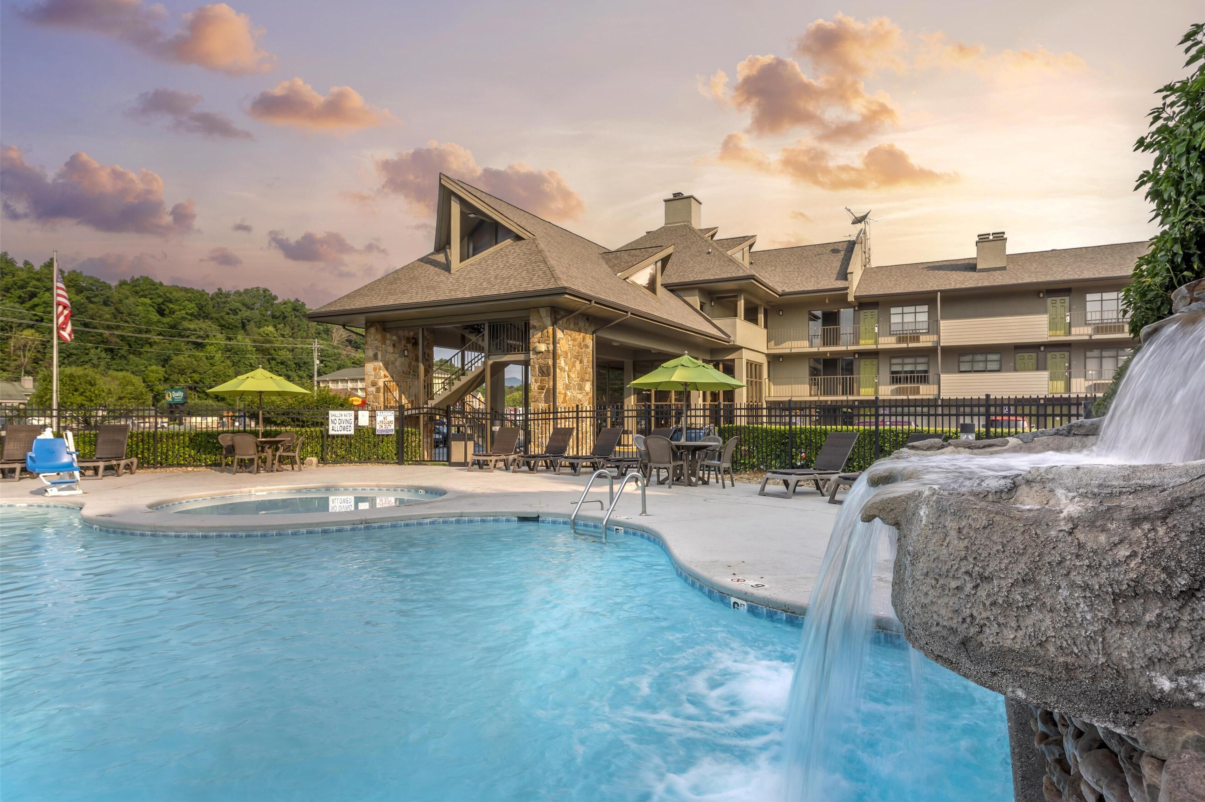 Indoor pool, 2 outdoor pools, sun loungers
