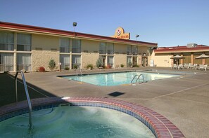 Pool - Red Lion Hotel Kelso Longview (Kelso)