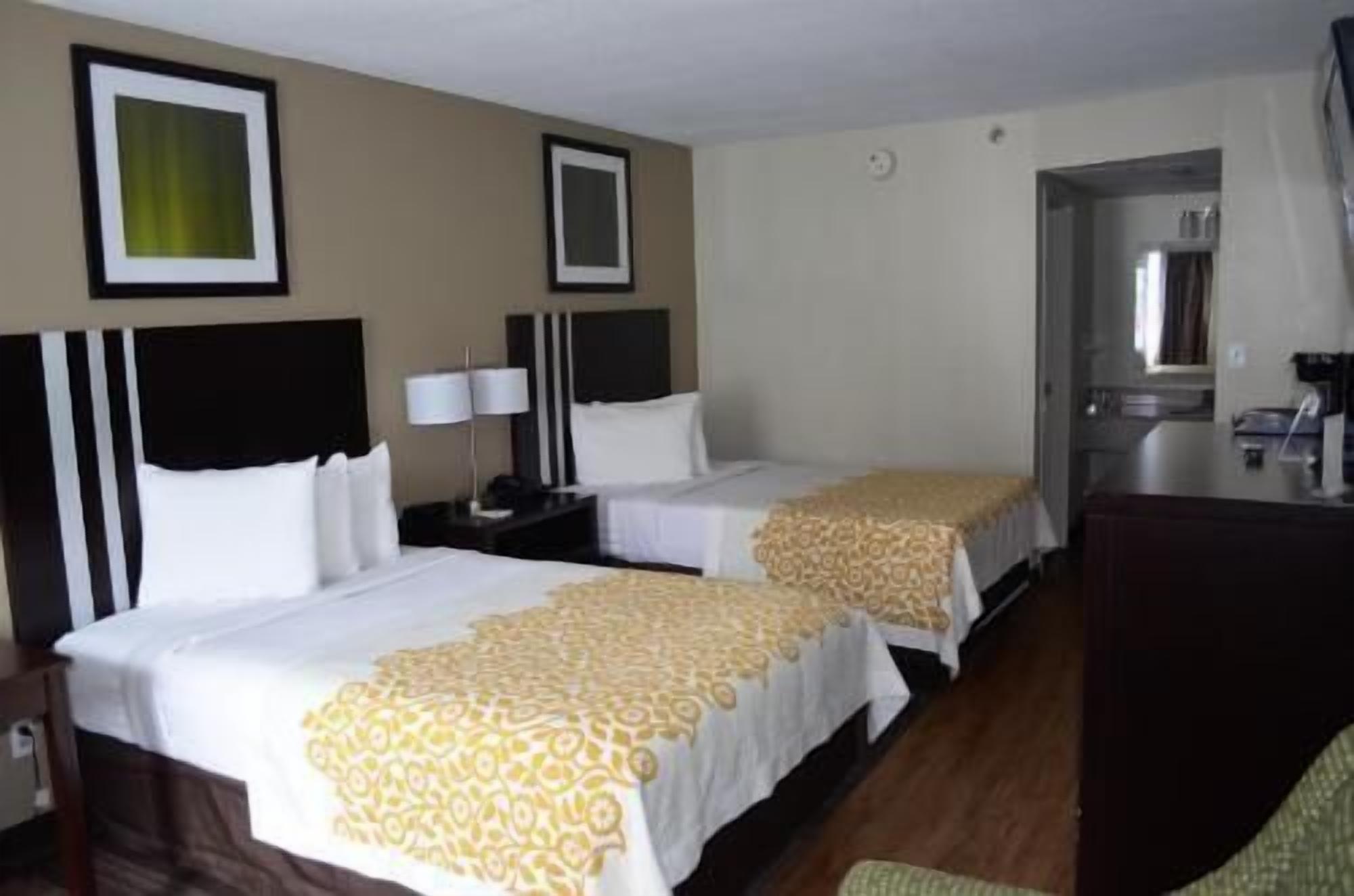 In-room safe, desk, soundproofing, iron/ironing board