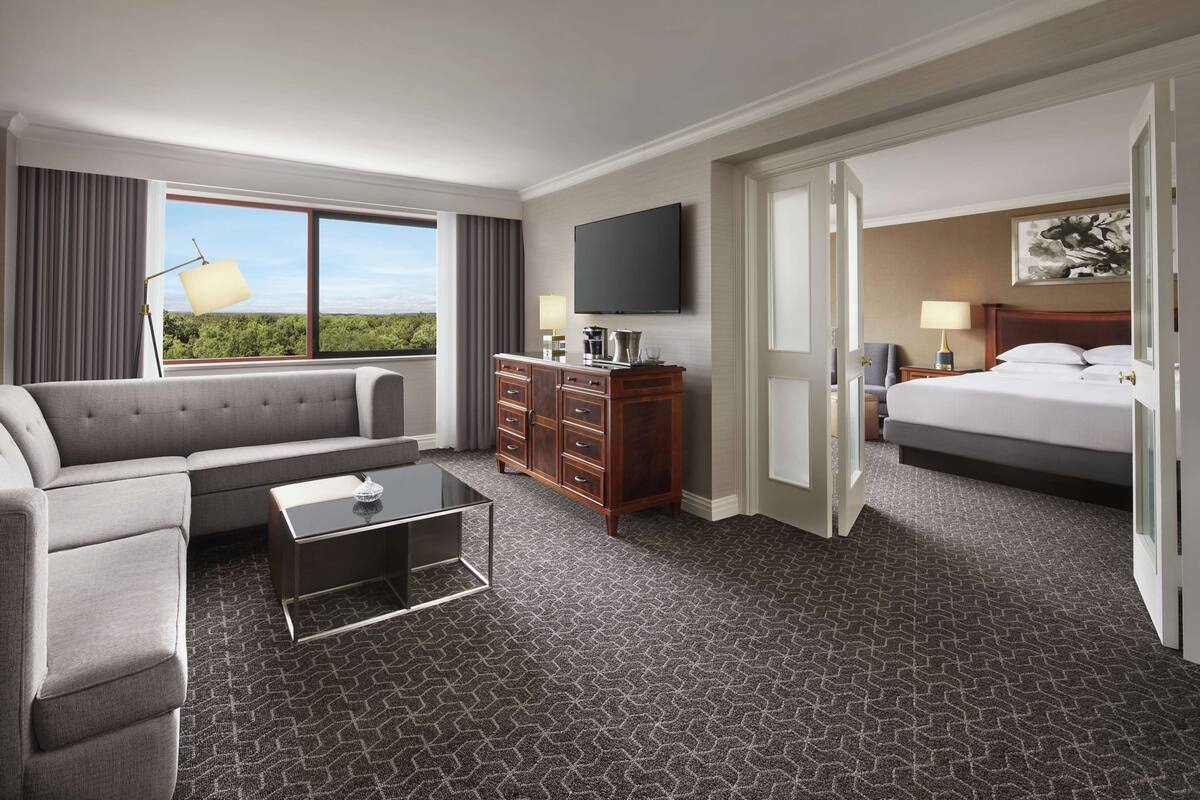Premium bedding, down comforters, pillowtop beds, in-room safe