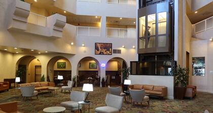 GreenTree Hotel Phoenix West