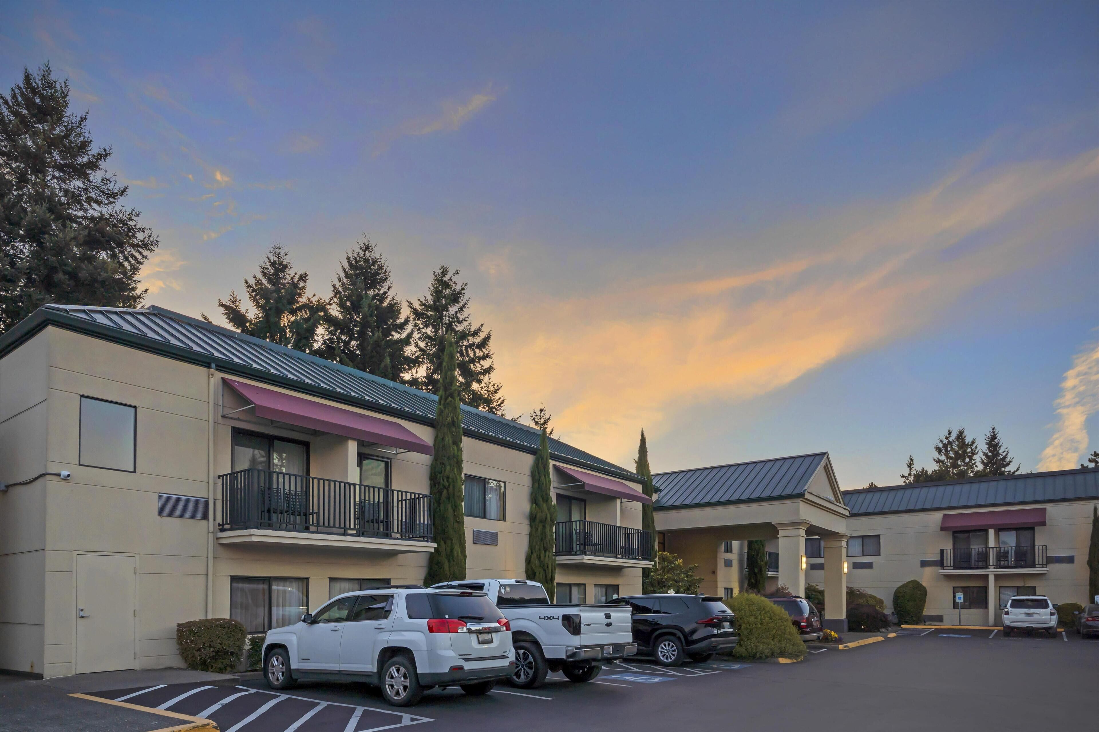 Foto - Best Western Plus Plaza by the Green