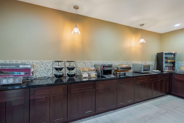 Bao gồm bữa sáng buffet hàng ngày