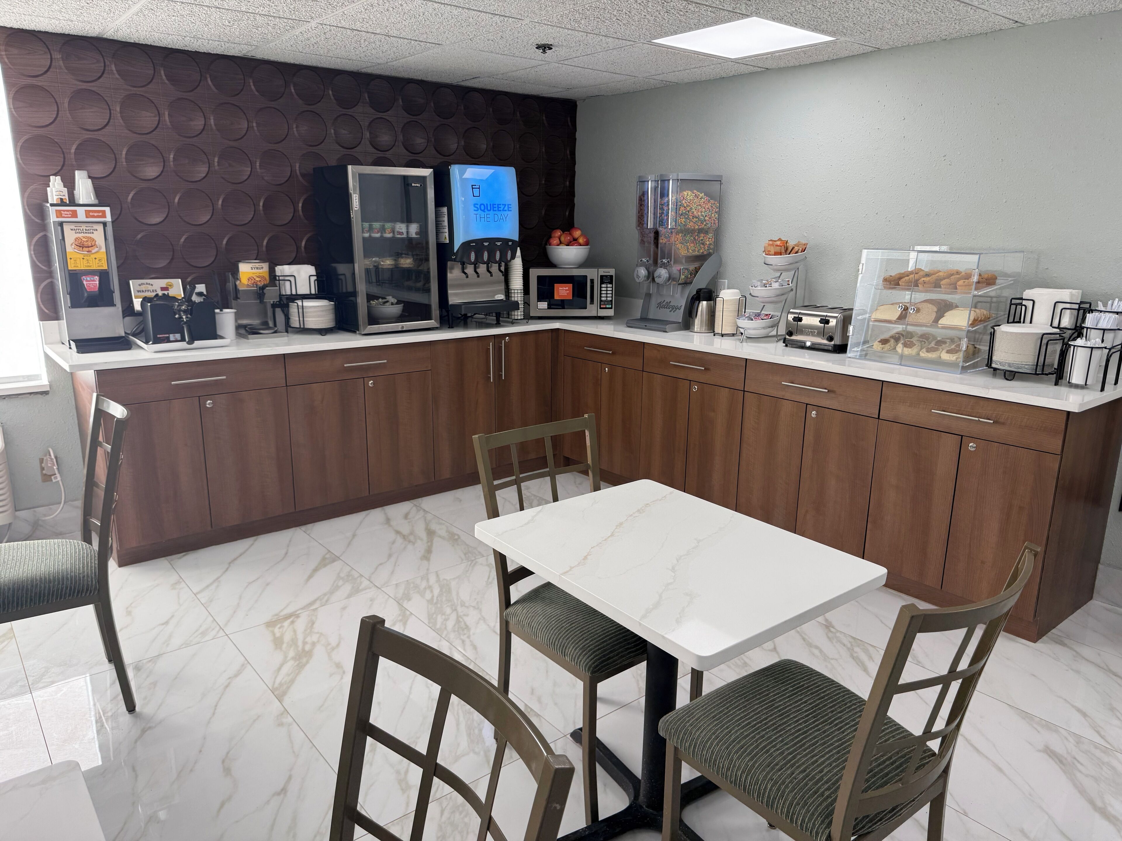 Free daily buffet breakfast